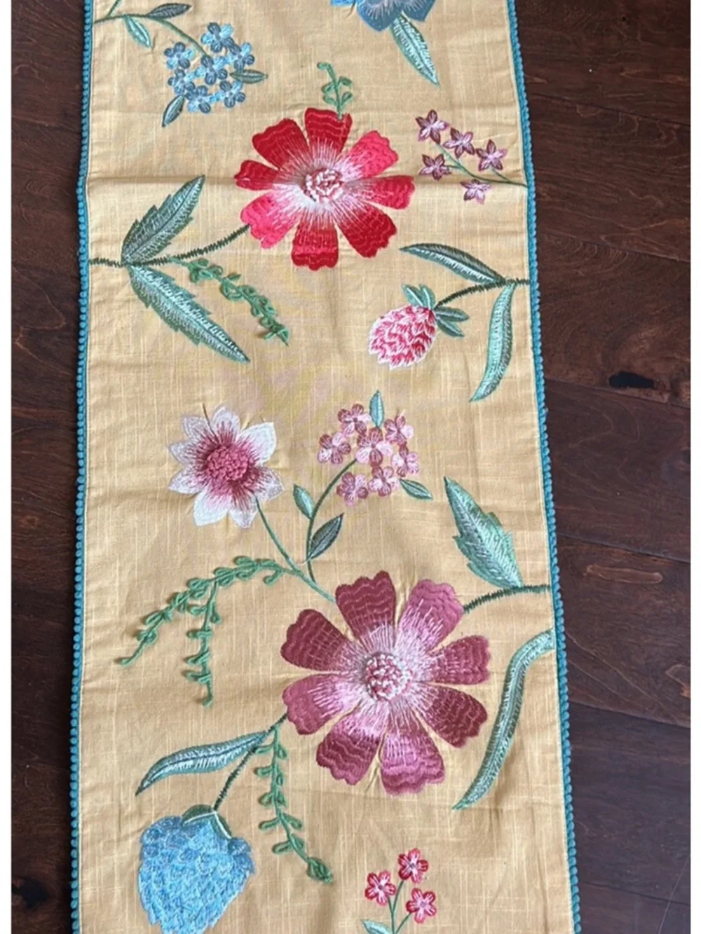 Max Studio Embroidered Table Runner Spring Summer Floral Cotton New